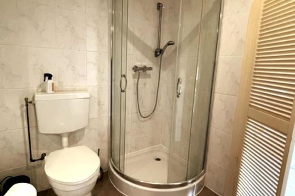 Gezellige Knusse Studio Met Bubbelbad Huizen Dış mekan fotoğraf